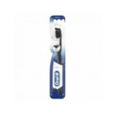 Periuta de Dinti, Oral-B, Charcoal, cu Carbune Activ, Albeste Dintii in Mod Natural, Soft, Culoare Neagra