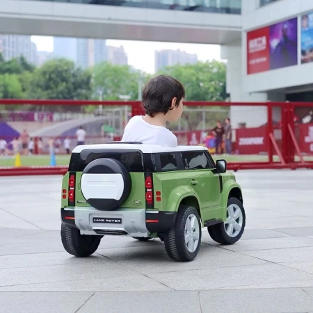 Masina cu acumulator Ocie Jeep Land Rover Defender 12 V Verde
