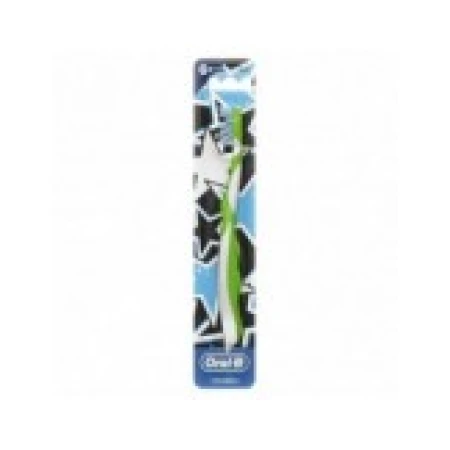 Periuta de Dinti pentru Copii, Oral-B, CrossAction, Varsta 6+ Ani, Multi-Protectie, Peri Soft, Culoare Verde