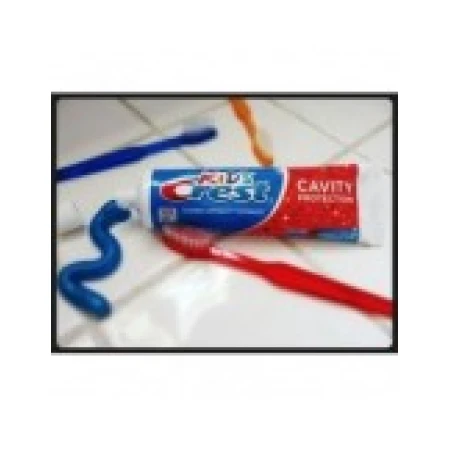 Pasta de Dinti Copii, Crest, Sparkle Fun, Aroma Bubble Gum, Culoare Albastra, 130gr